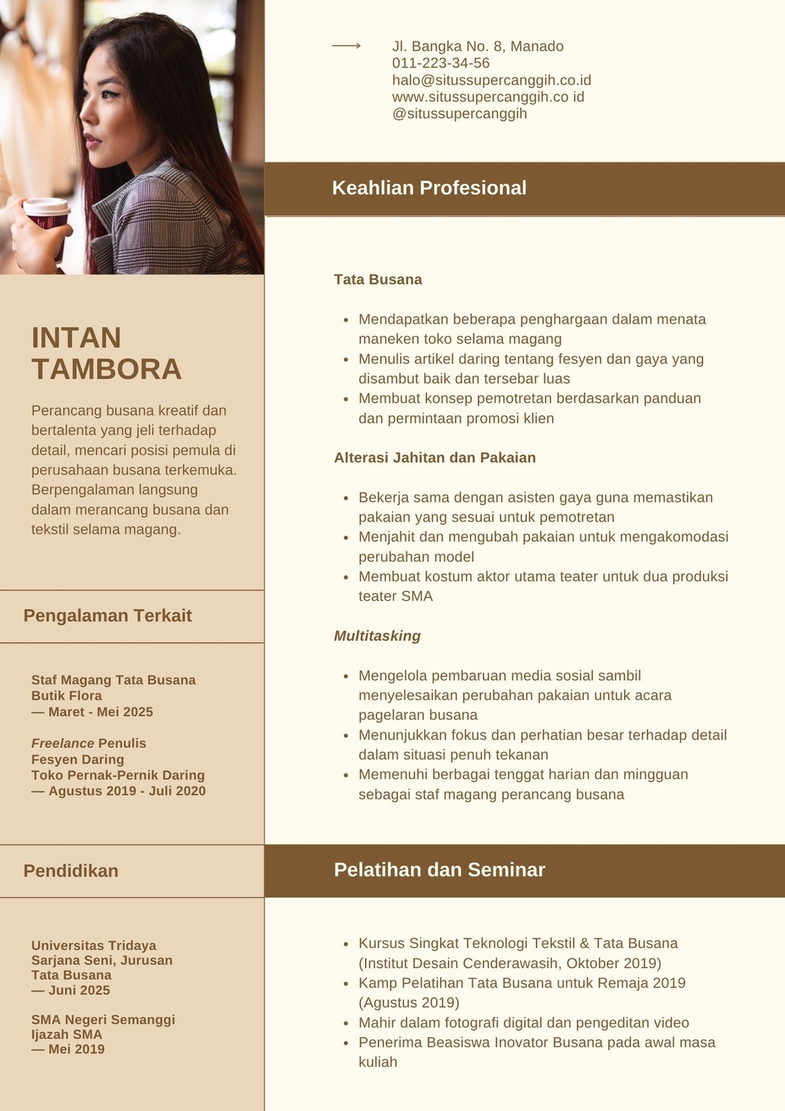 Resume Lulusan Baru Pemula Blok Warna Krem dan Cokelat