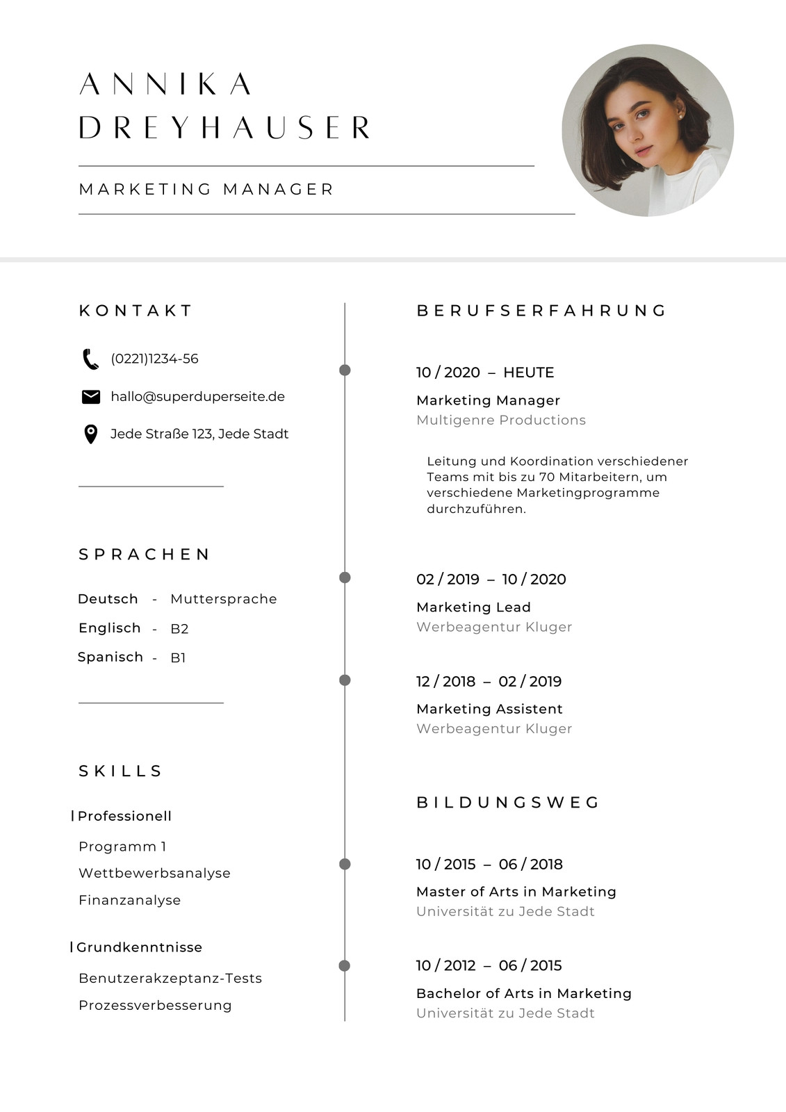 Weiß Grau Minimalist Elegant Zeitstrahl Lebenslauf