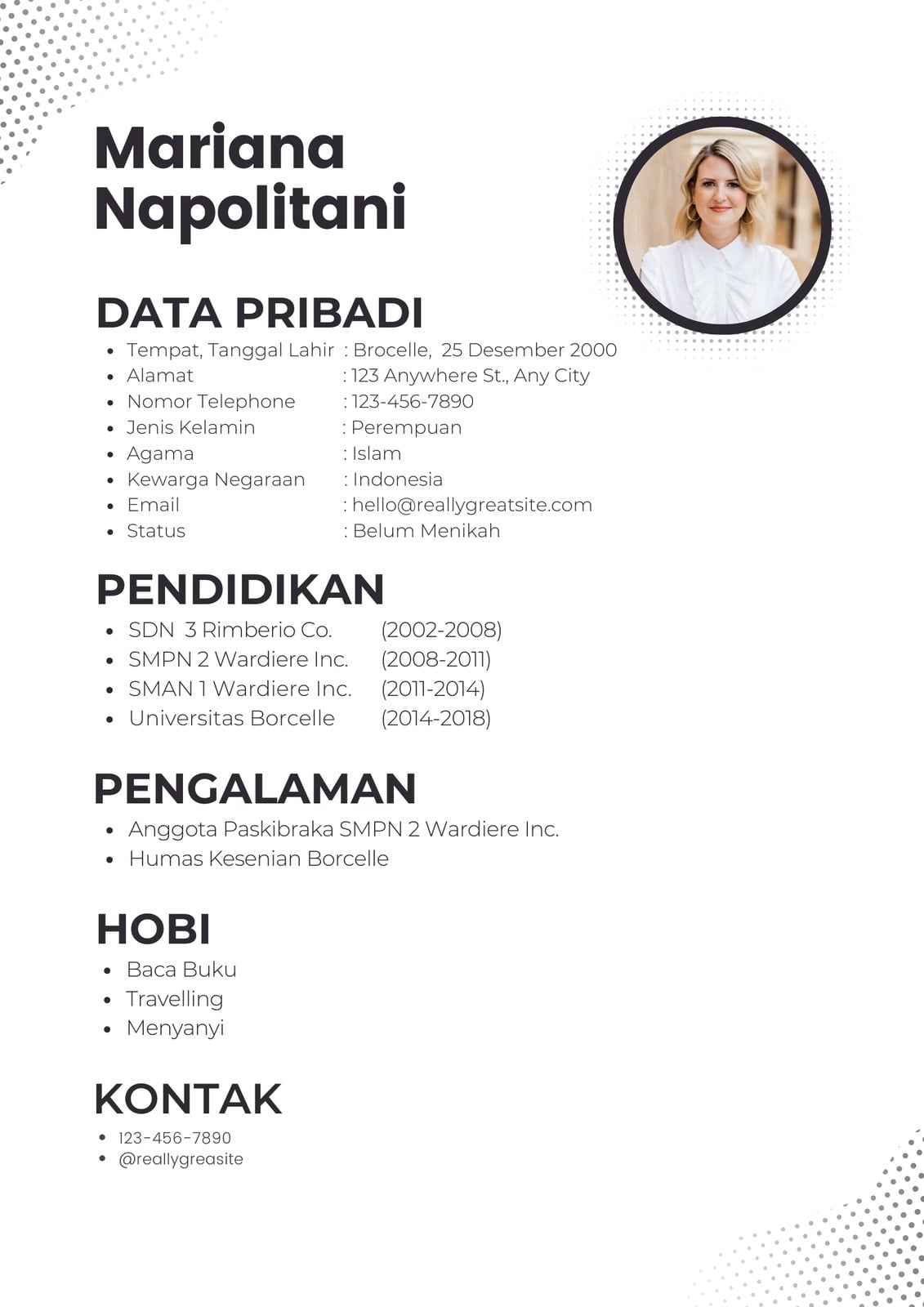 Lamar Kerja Idaman dengan Contoh CV Resume Menarik - Canva