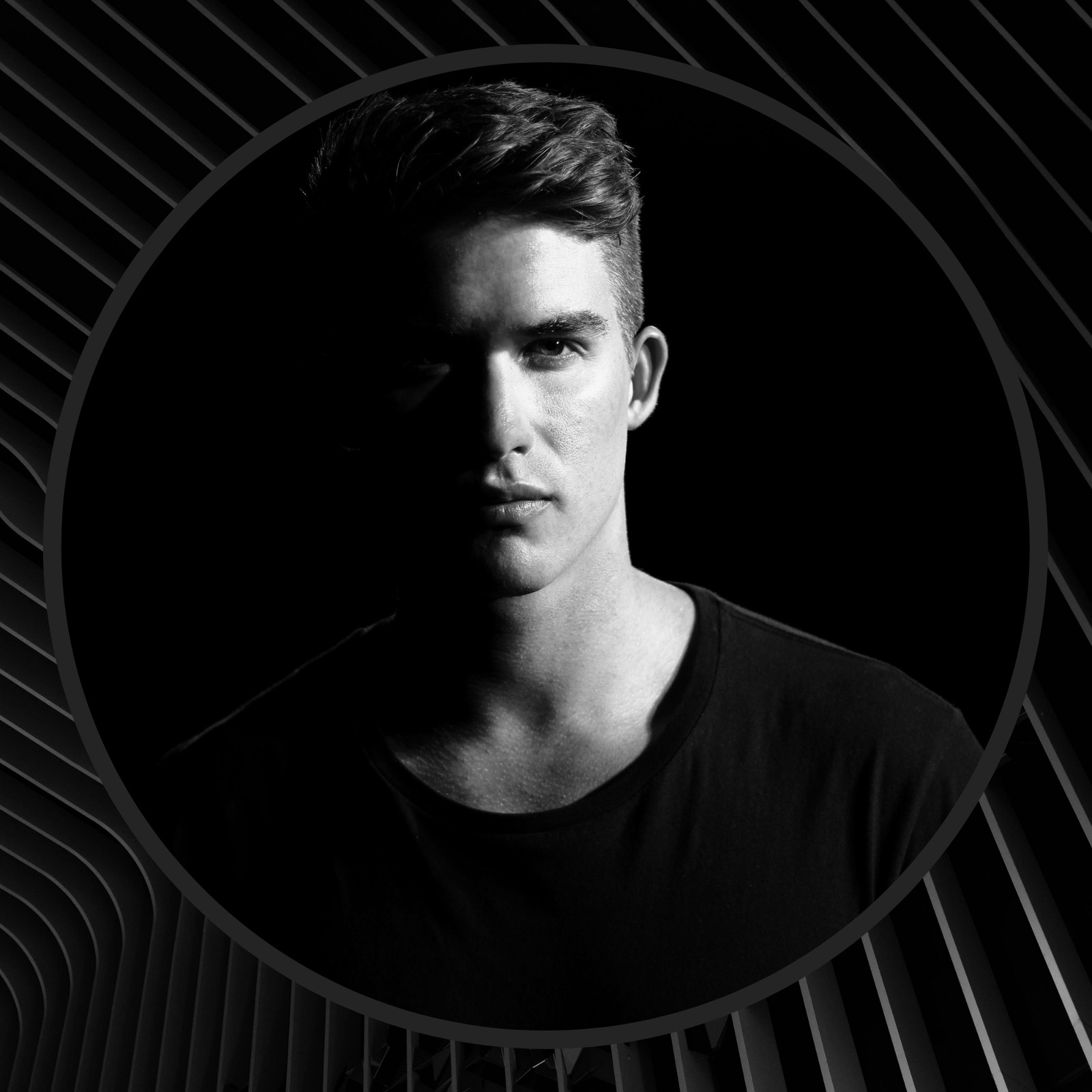 Black Pattern Minimalist LinkedIn Profile Picture Black Pattern Minimalist LinkedIn Profile Picture
