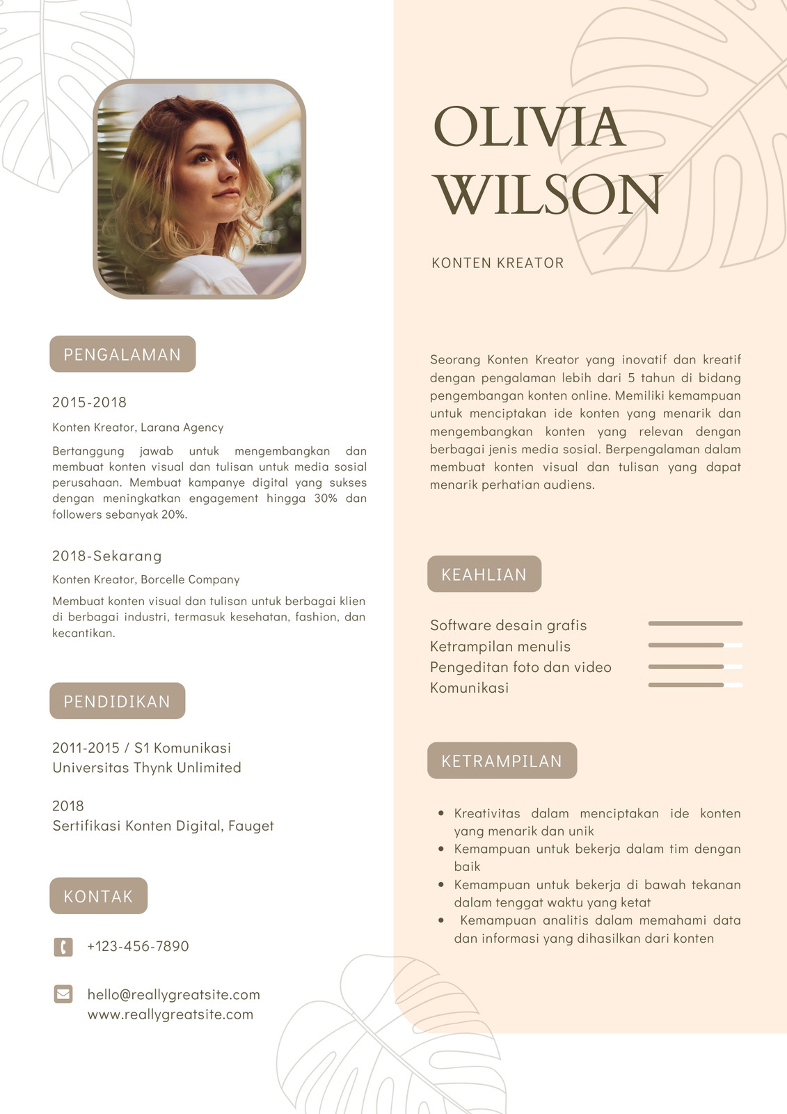 Putih Krem Elegant Konten Kreator Resume Template