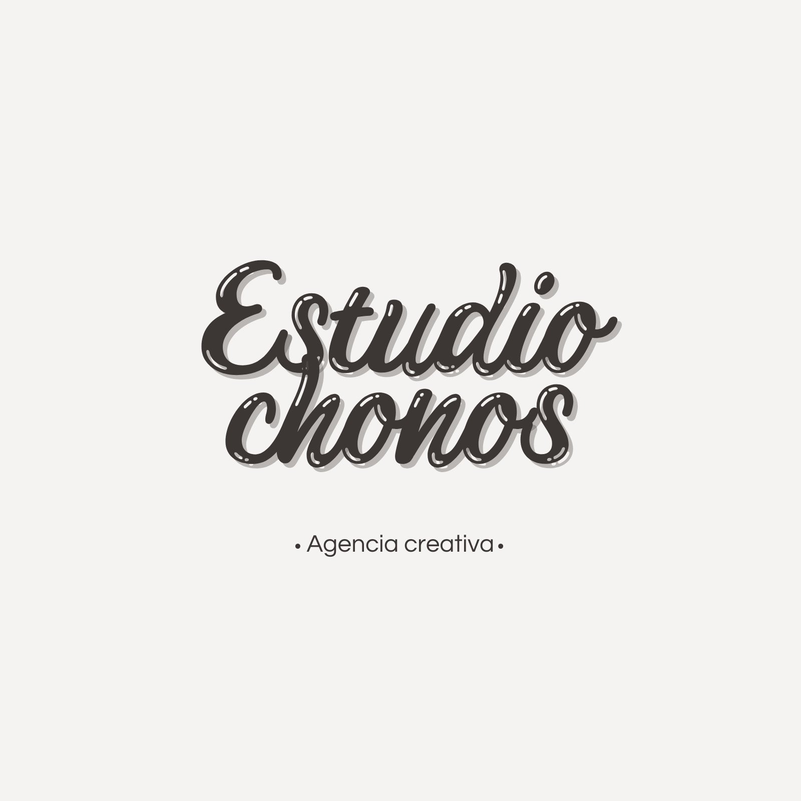 Logo nombre de agencia tipografico blanco y negro