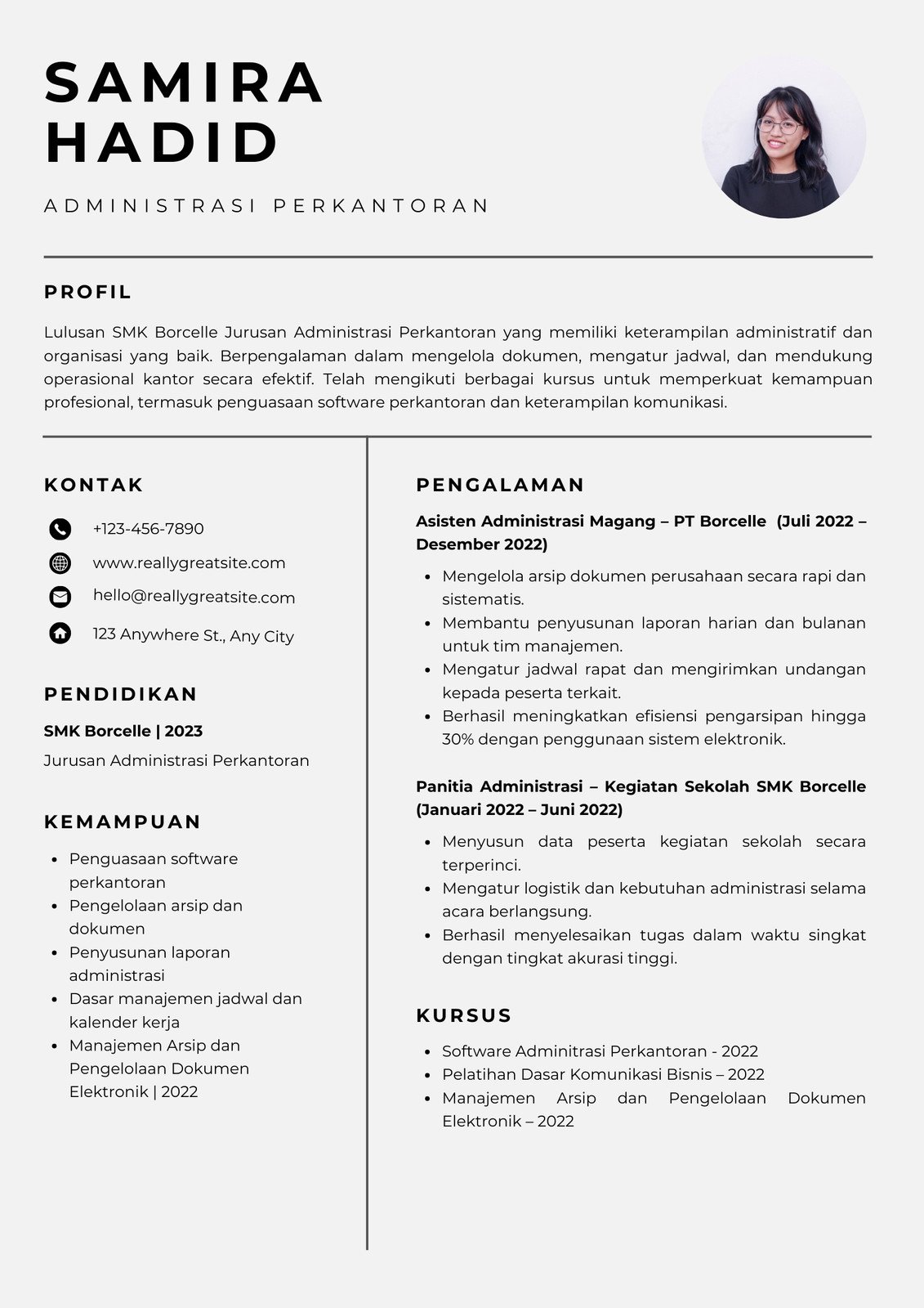 Putih Netral Minimalis Profesional CV Resume