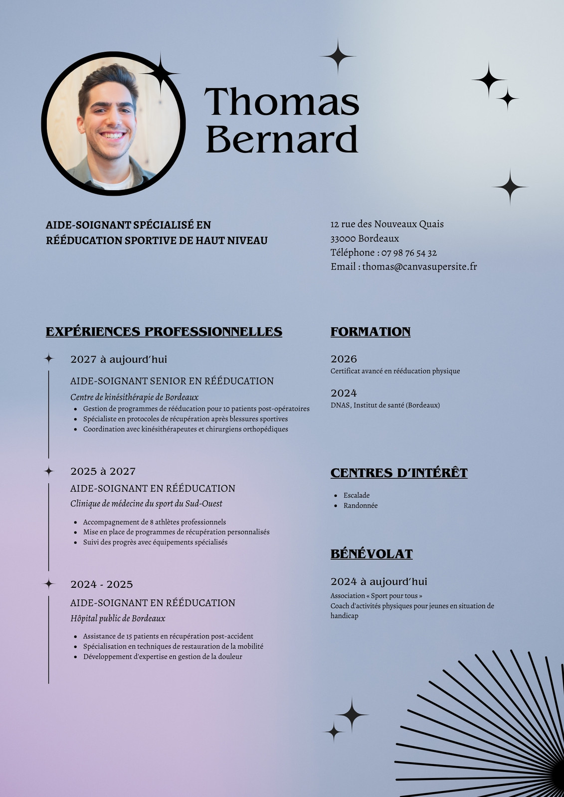 CV aide-soignant rééducation bleu lilas dégradé avec photo