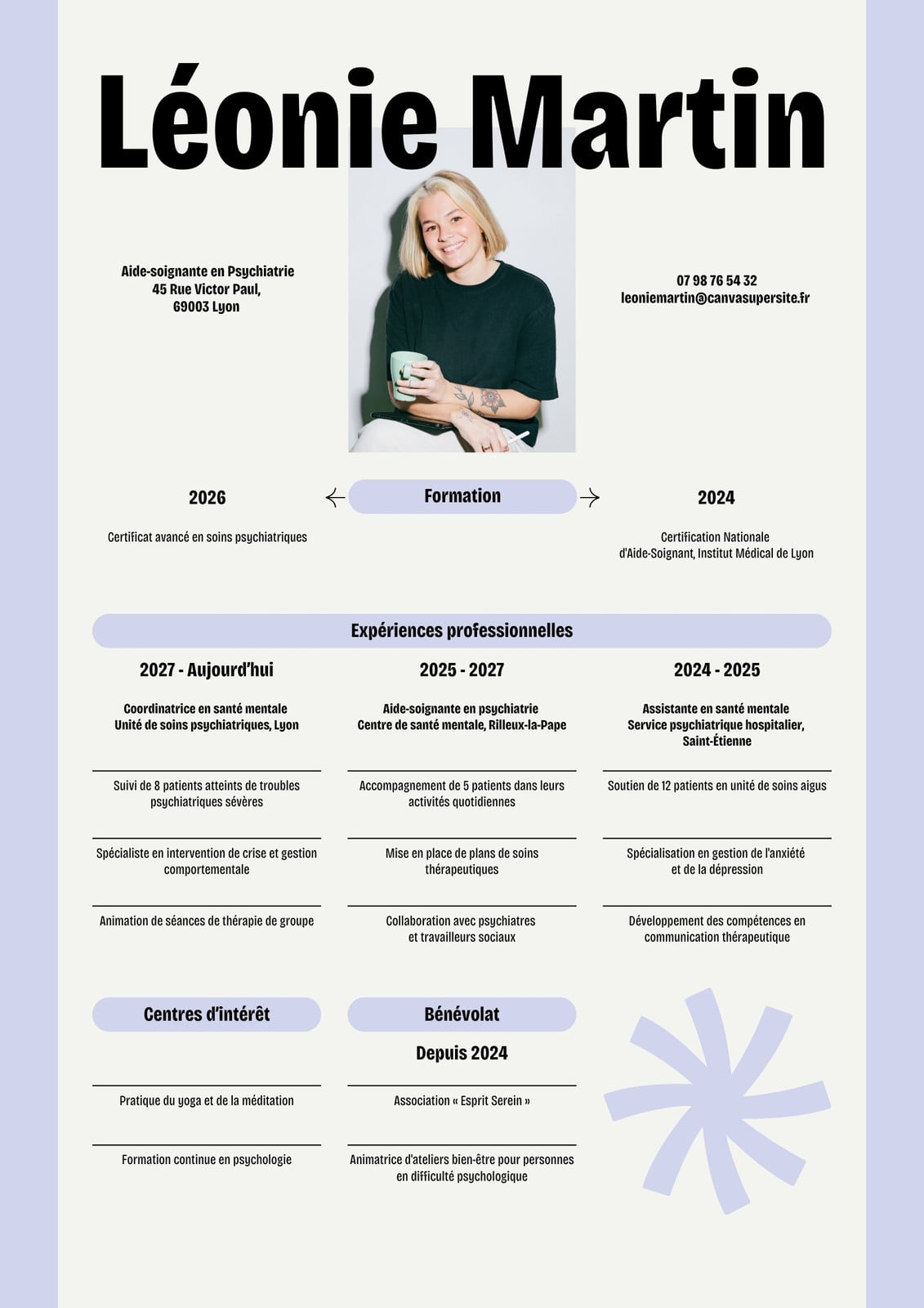 CV aide-soignante lilas typographie ludique créatif avec photo